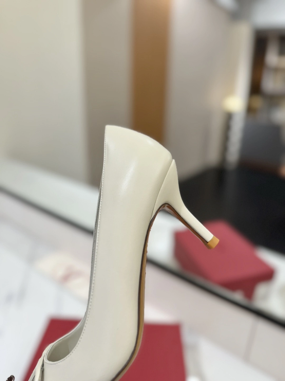 COCO-- V1859ti9o 1W2S0EN0MZFI16 Heel height：7.5CM goatskin Calfskin item:E-X138C3025